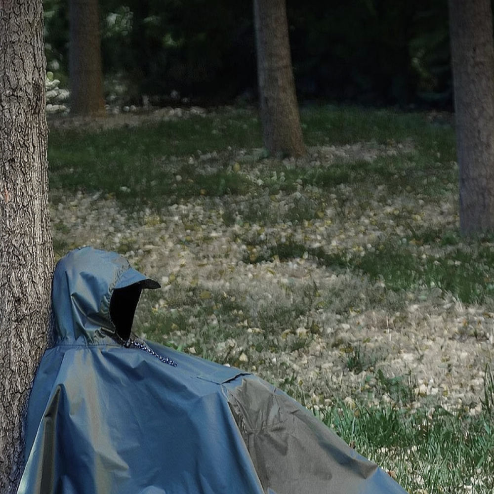 Wytrzymały, wodoodporny ponczo – Camping Rain Poncho recenzja i cena